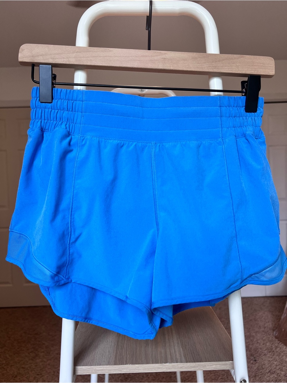Lululemon Hotty Hot High-Rise Lined Short 2.5" Blue Nile Size 6
